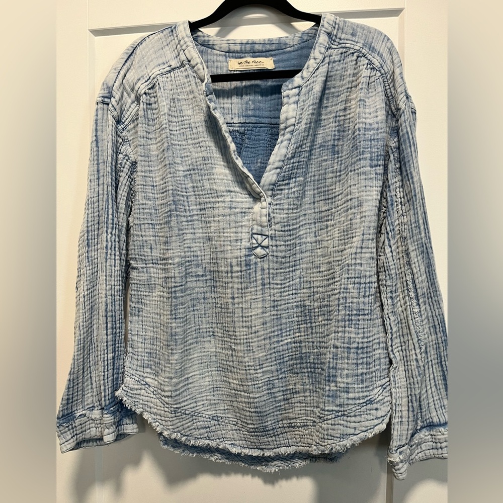 We The Free Womens 100% Cotton Denim Wash Long Sleeve Size M